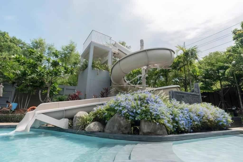 Sea View -High Floor 2 Bed Room Excellent Location 芭達亞 外观 照片